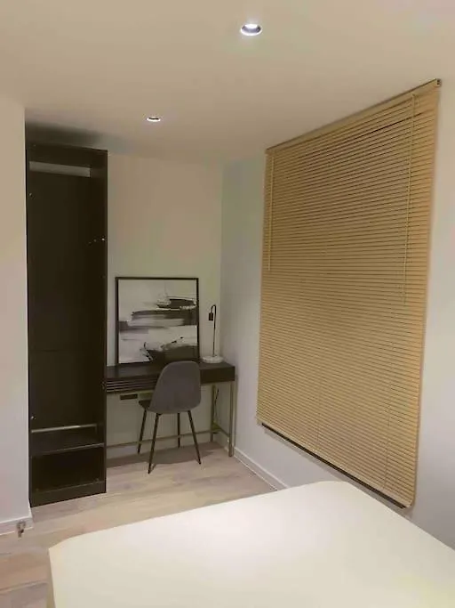 Spacious 3 Bed City Apartment With Terrace London Storbritannien